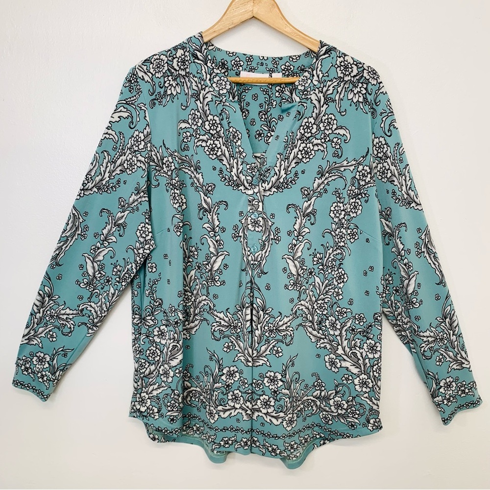 Belle Kim Gavel Blouse Top Woman 1X Light Green Floral Print Stretch Knit